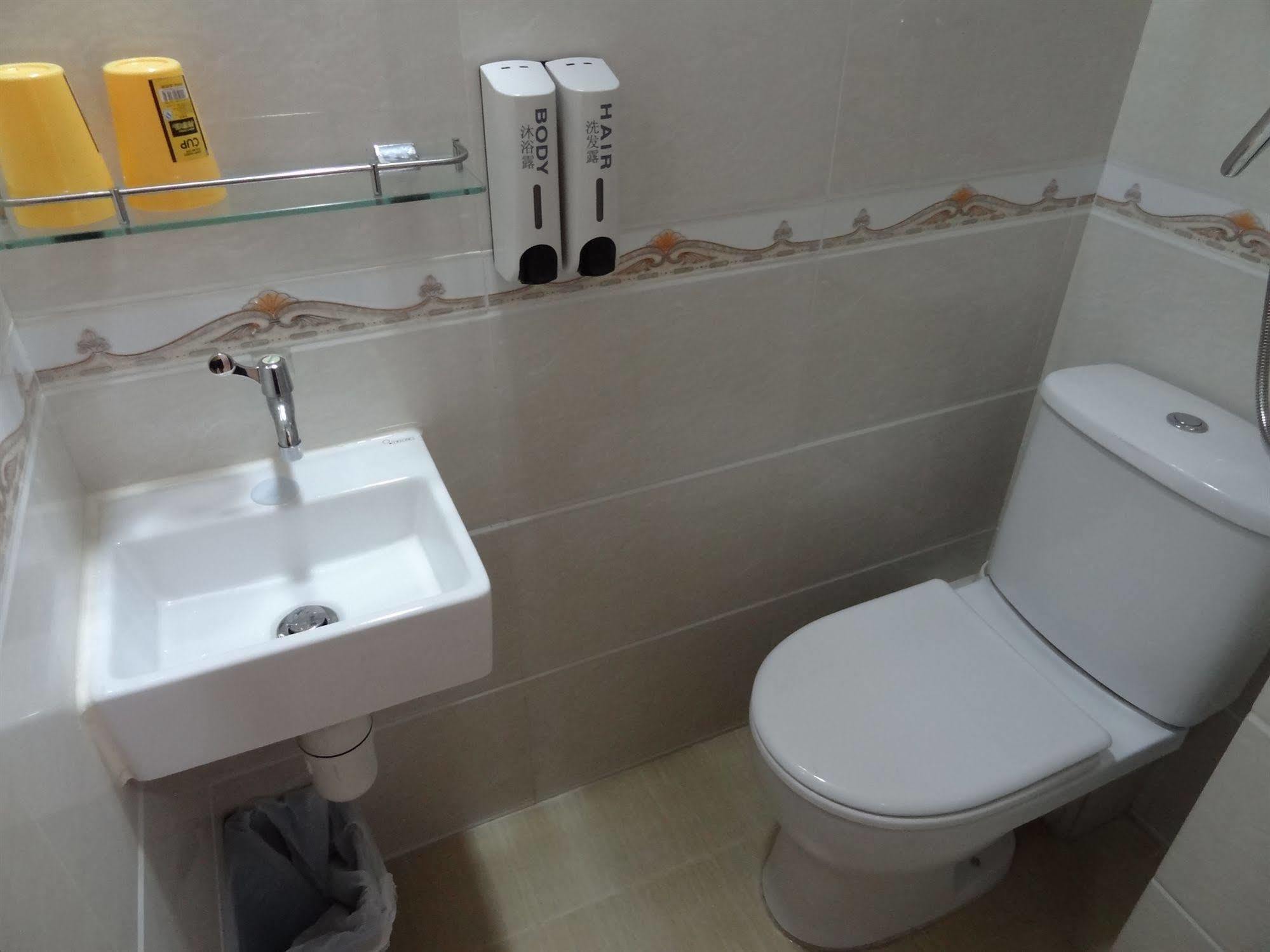 Tai Wah Hostel Χονγκ Κονγκ Εξωτερικό φωτογραφία